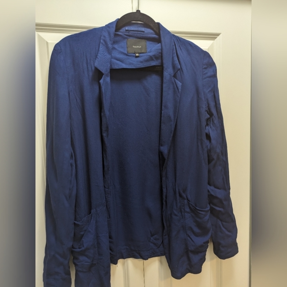Aritzia Kent blue casual blazer in size 6